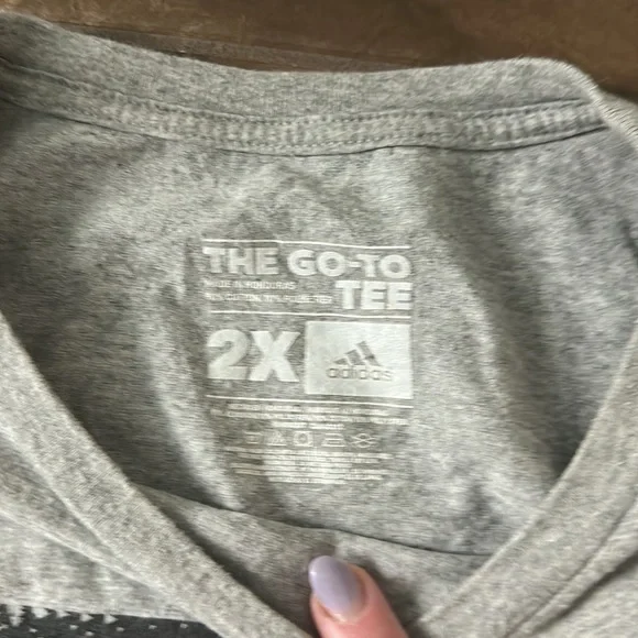 Men’s adidas t-shirt - Picture 5 of 5